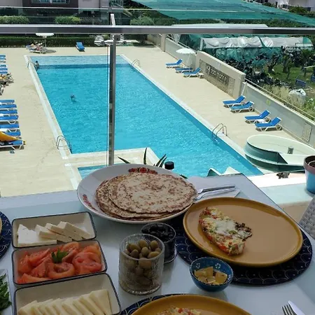 Wedat On The Moda Marine Hotel de apartamente 4*
